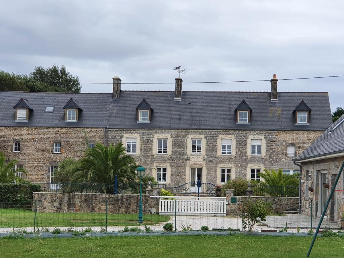 Chambres Du Logis De La Mare Du Parc Surtainville Esterno foto