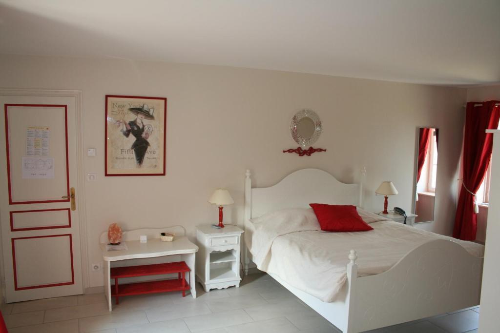 Chambres Du Logis De La Mare Du Parc Surtainville Esterno foto